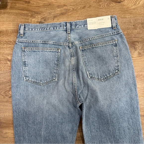 Agolde Vintage High Rise Flare Jeans in Clamour - Picture 6 of 11